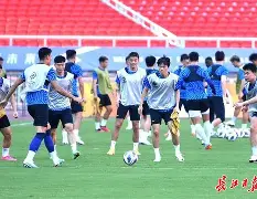  郑钦文vs阿扎伦卡直播在线看 
