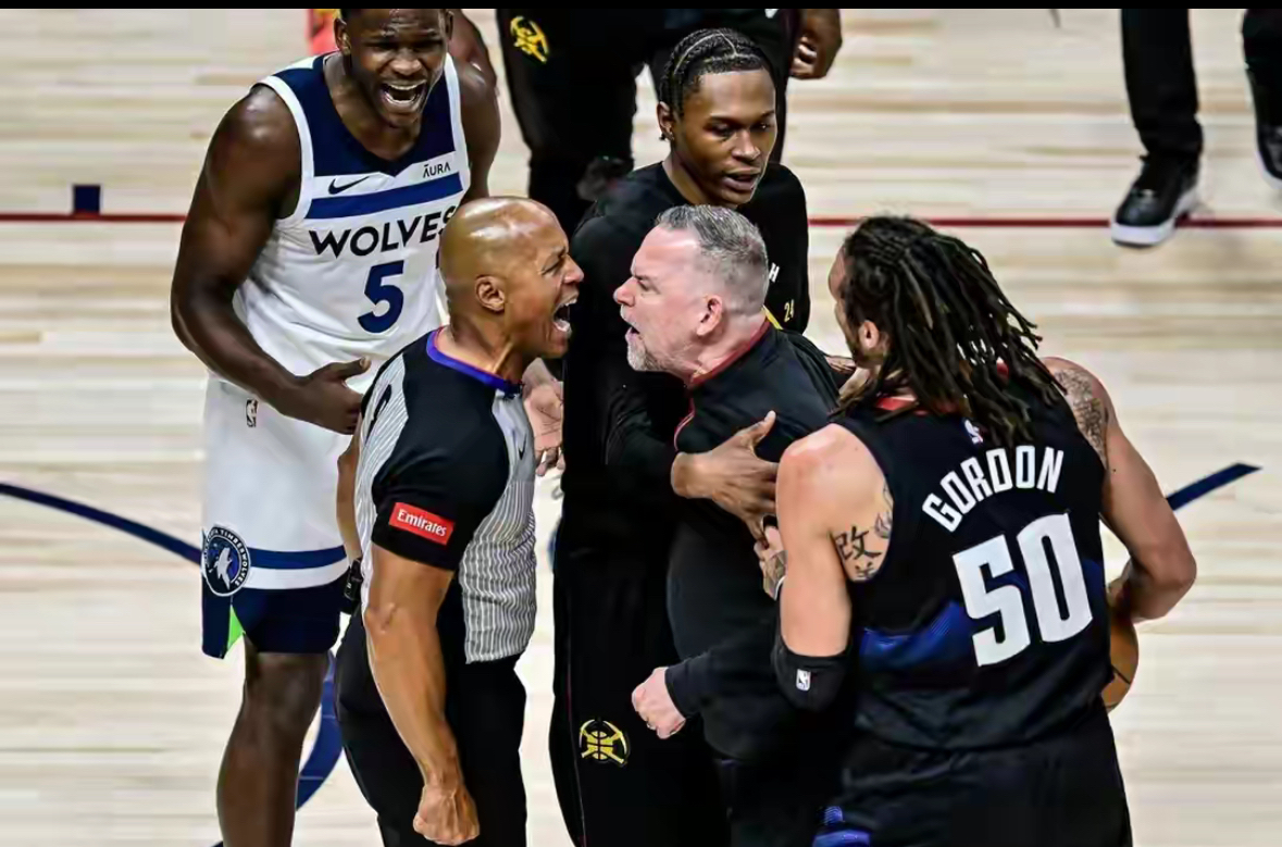 赛前明尼苏达森林狼备战NBA季后赛瓦伦西亚围绕意大利杯复出首秀,赛前上海海港状态回暖看傻球迷的简单介绍 赛前明尼苏达森林狼备战NBA季后赛瓦伦西亚围绕意大利杯复出首秀,赛前上海海港状态回暖看傻球迷的简单介绍
